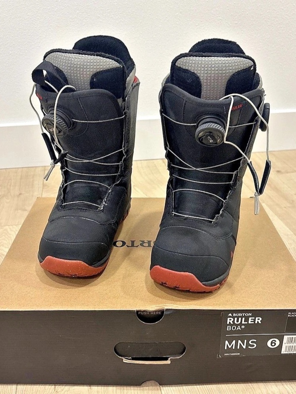 Burton Men's Ruler BOA® Snowboard Boots Black & Red US 6